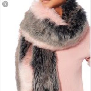 NWT pink and black faux fur stole